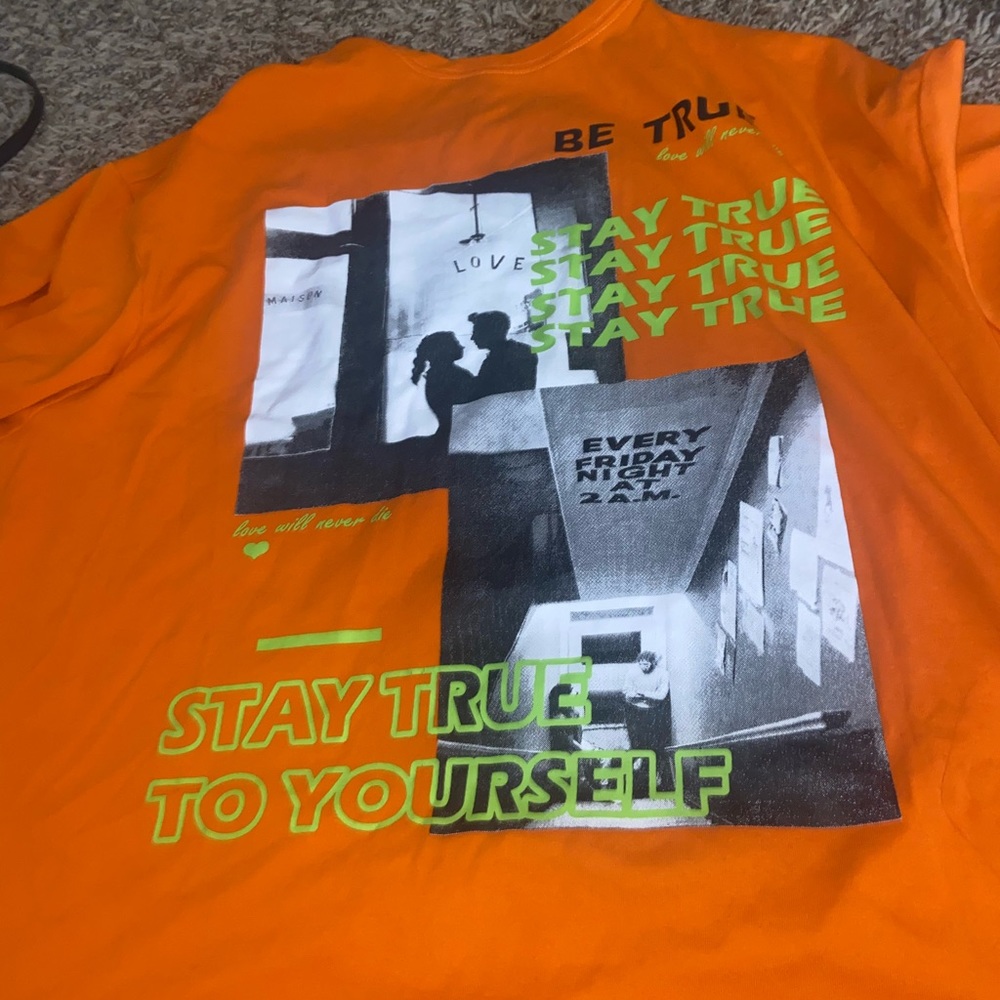 Graphic t shirt